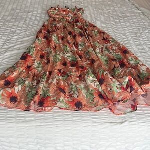 NWT Fashion Nova Floral Maxi Dress - XS